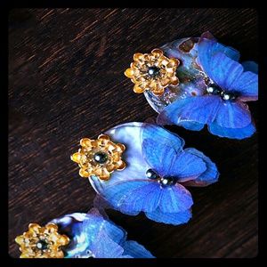 original gauze butterfly upscale shell pearlcollar